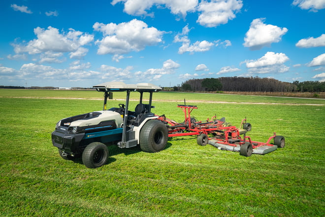 Discover why sod farming is looking at autonomous, electric tractors to address common challenges over growing, labor, and environmental regulations.  